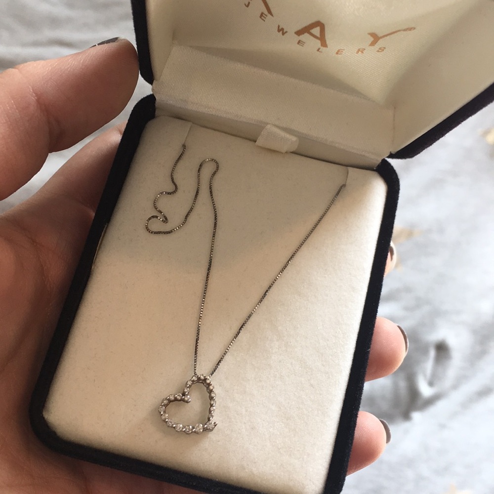 Kay Jewlers Heart Necklace